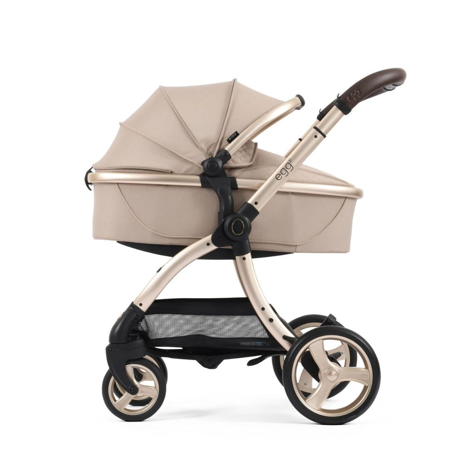 Egg 3 Premium Travel System Bundle in Feather, With Car Seat & Base