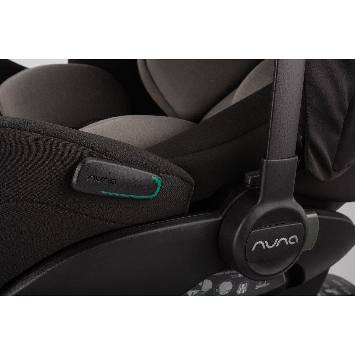 Nuna Arra Flex Reclining i-Size Car Seat