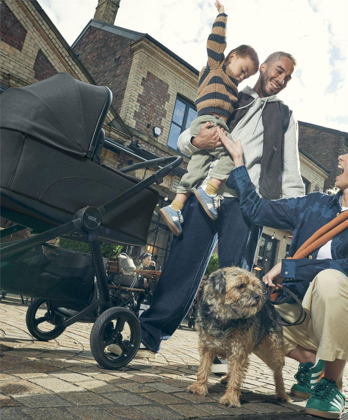Mamas & Papas Vardo 6 Piece Pram Bundle, Noir