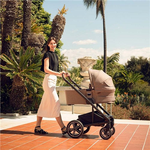 Nuna MIXX Next with ARRA Flex & Base Curv Travel System Bundle