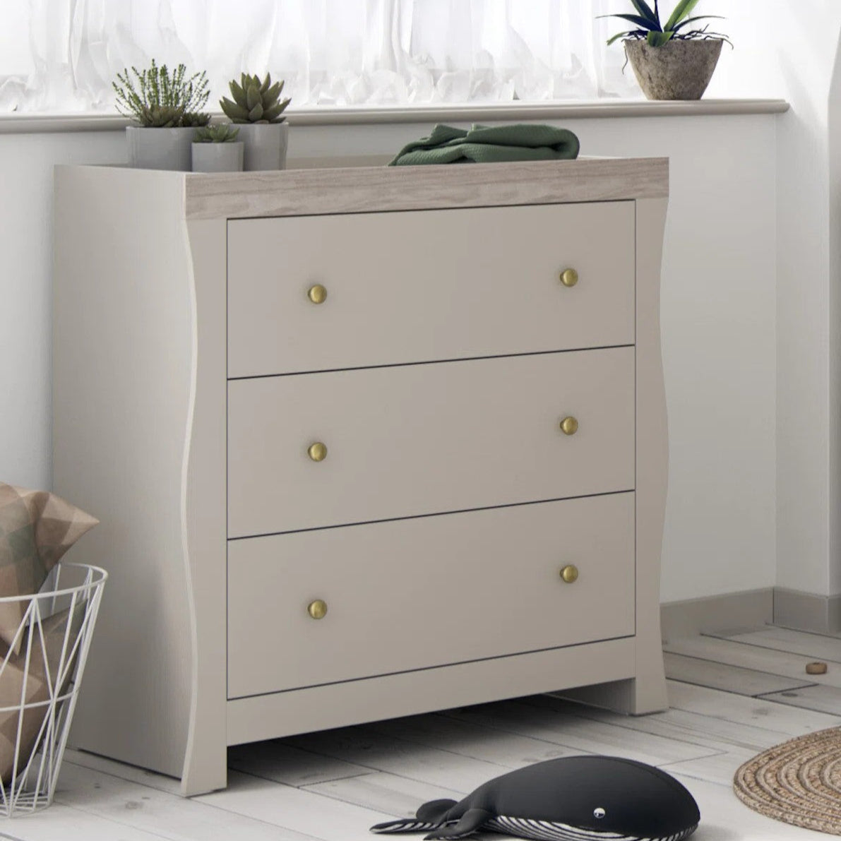 Celeste Dresser with changer. Cashmere/Gray ash