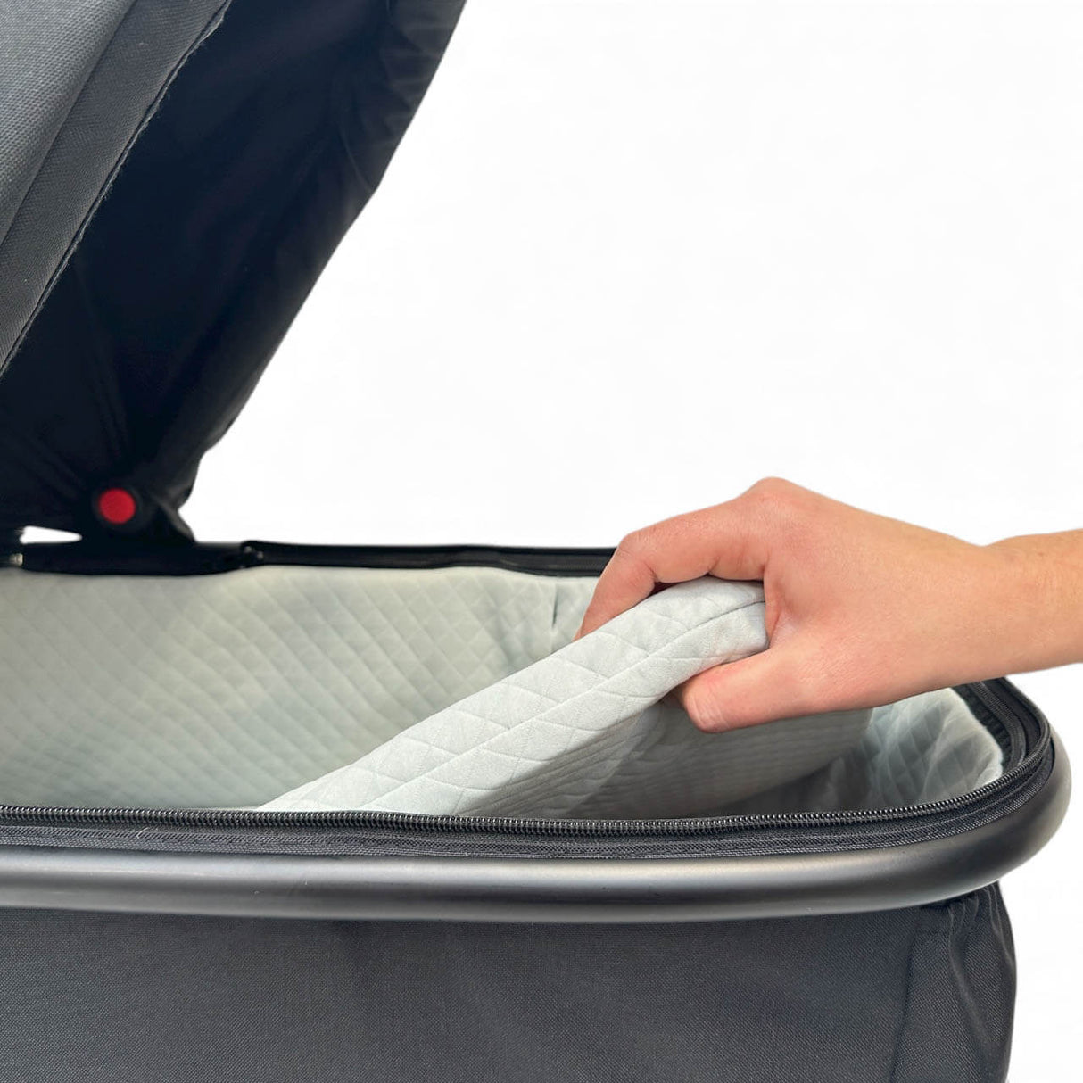 Out 'n' About V6 Switch carrycot parent facing