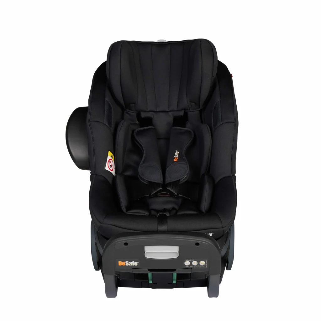 BeSafe Stretch² Rear-Facing Car Seat 6m–7y Fresh Black Cab