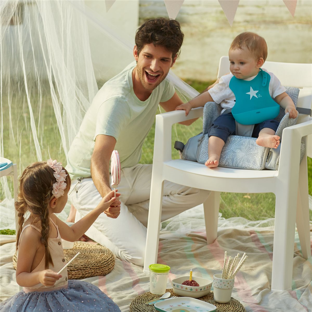 Jané Snap Roll-up Silicone Pelican Baby Bib