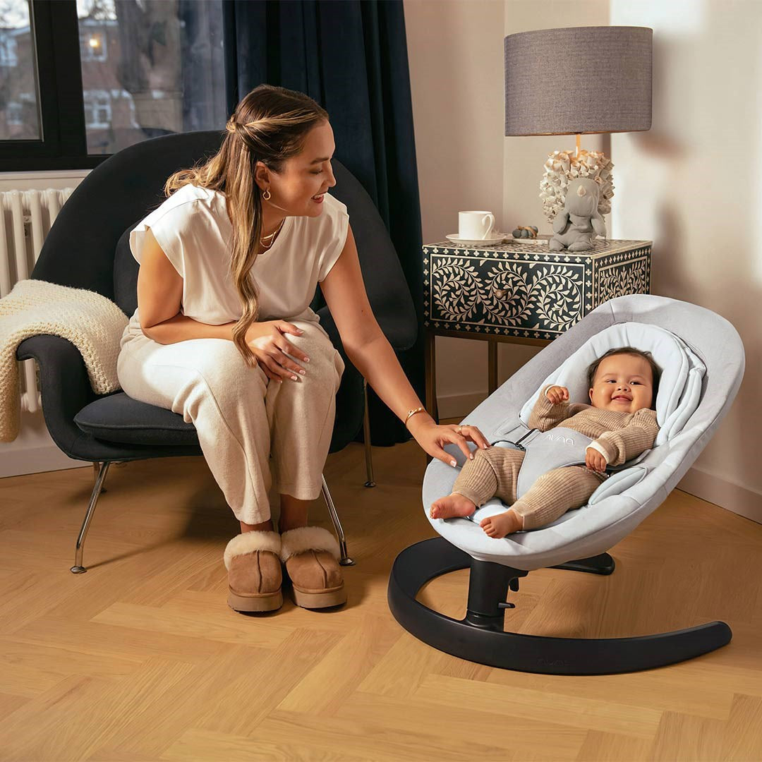 Nuna Leaf Grow Baby Seat & Rocker with Toy Bar