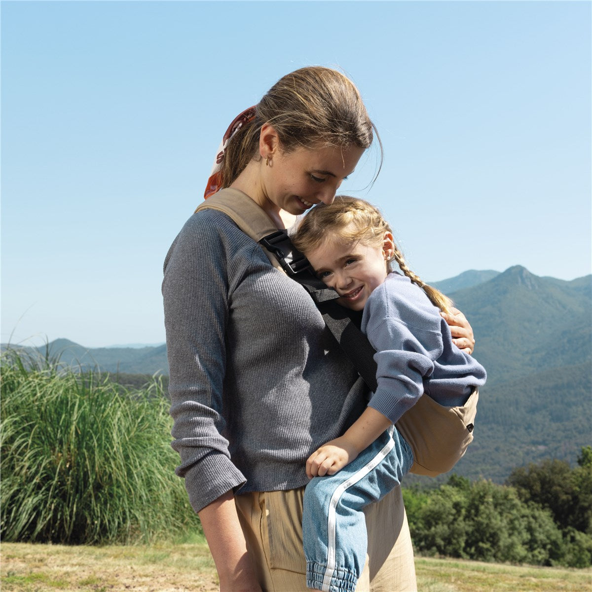 Jane Catch Lightweight Hip Baby Carrier for toddlers aged 9 to 48 months, Botanic