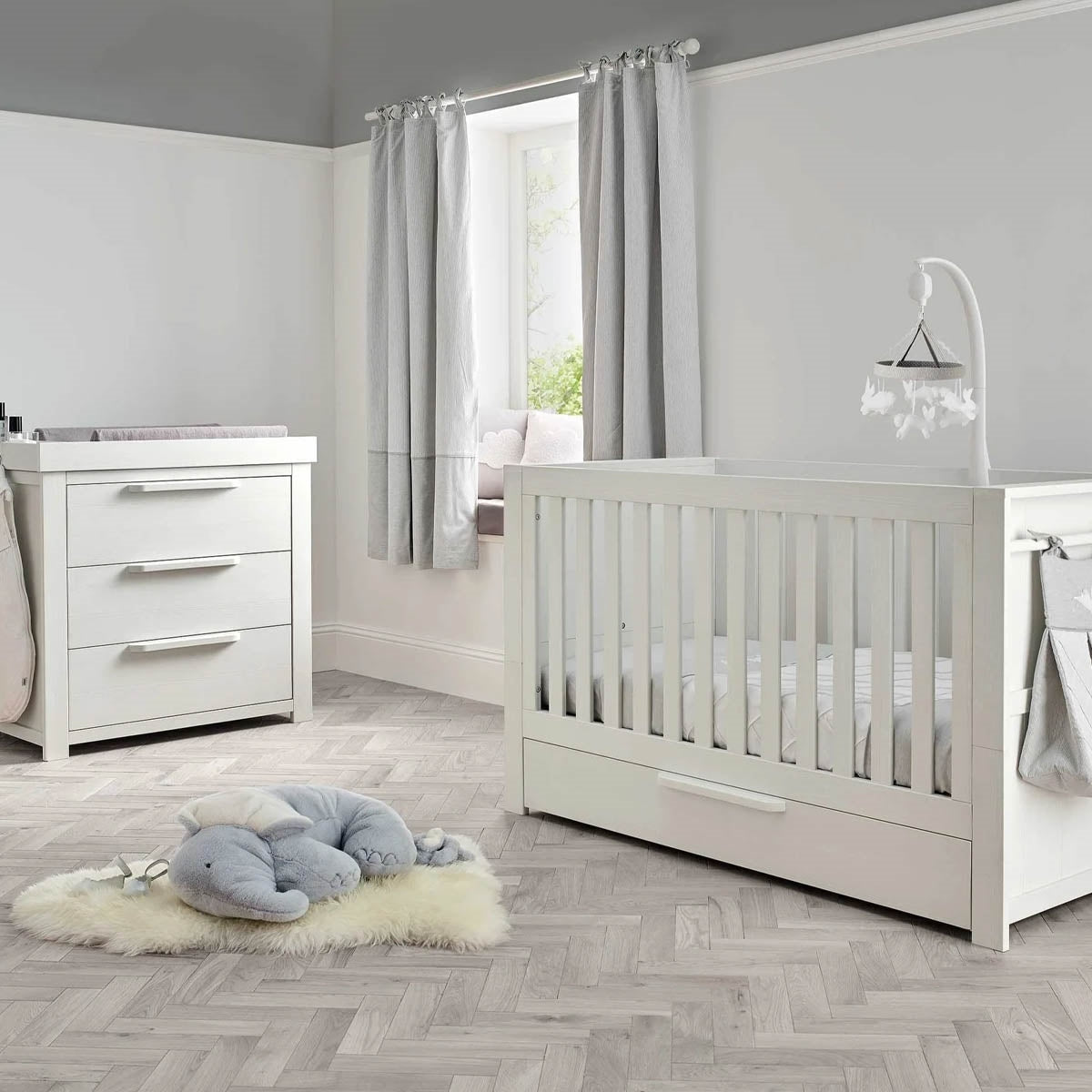 Mamas & Papas Franklin 2 Piece Cotbed Set with Dresser Changer