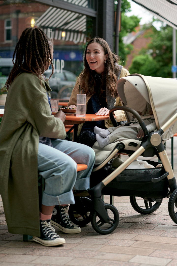 Mamas & Papas Ocarro² Travel System with Cybex Cloud G Plus - Shell