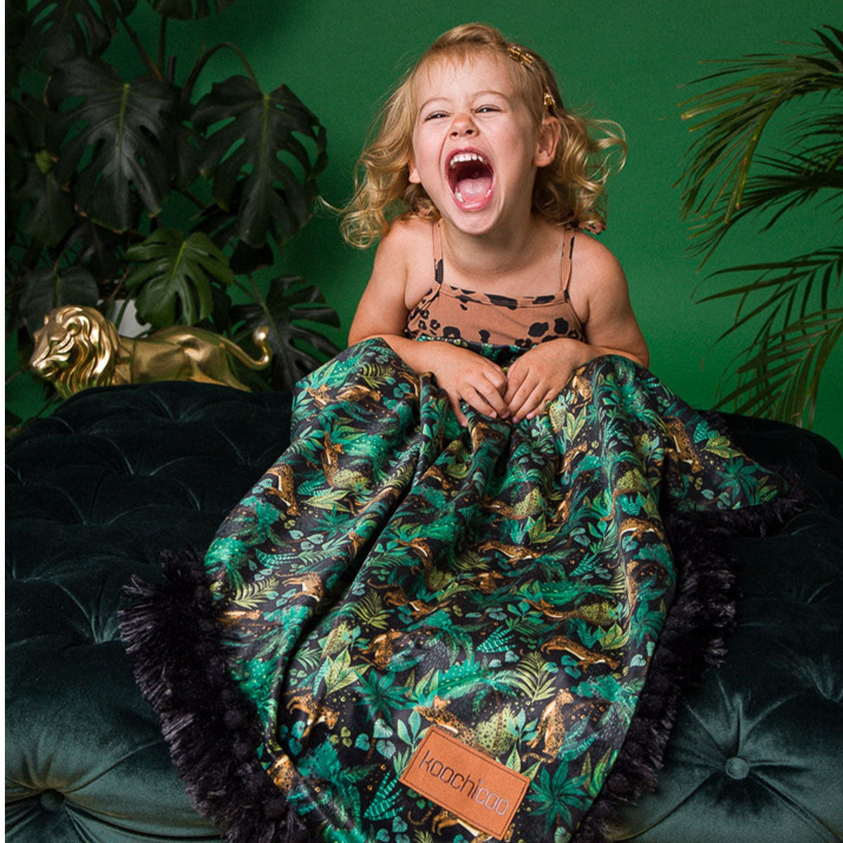 Bizzi Growin Koochicoo™ baby blanket / Shawl