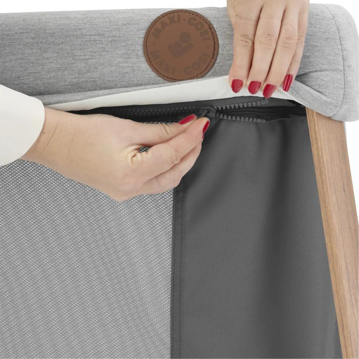 Maxi-Cosi Iris 2in1 Travel Cot