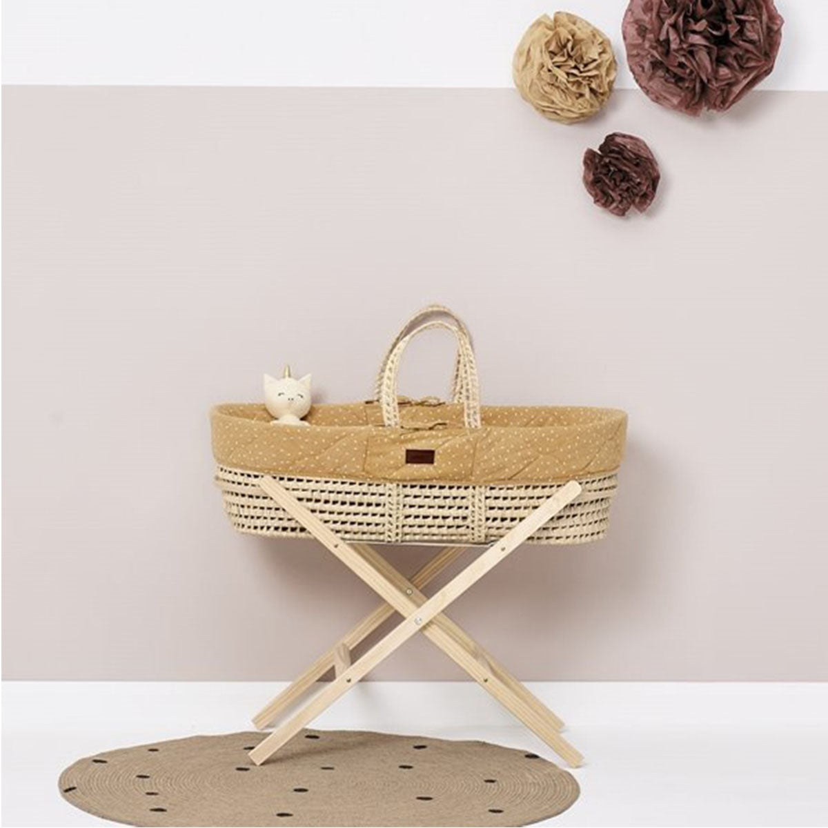 Little Green Sheep Natural Quilted Moses Basket + Mattress