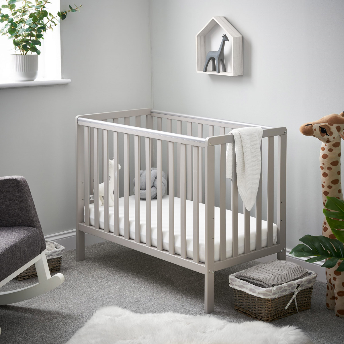 OBaby Bantam Space Saver Cot