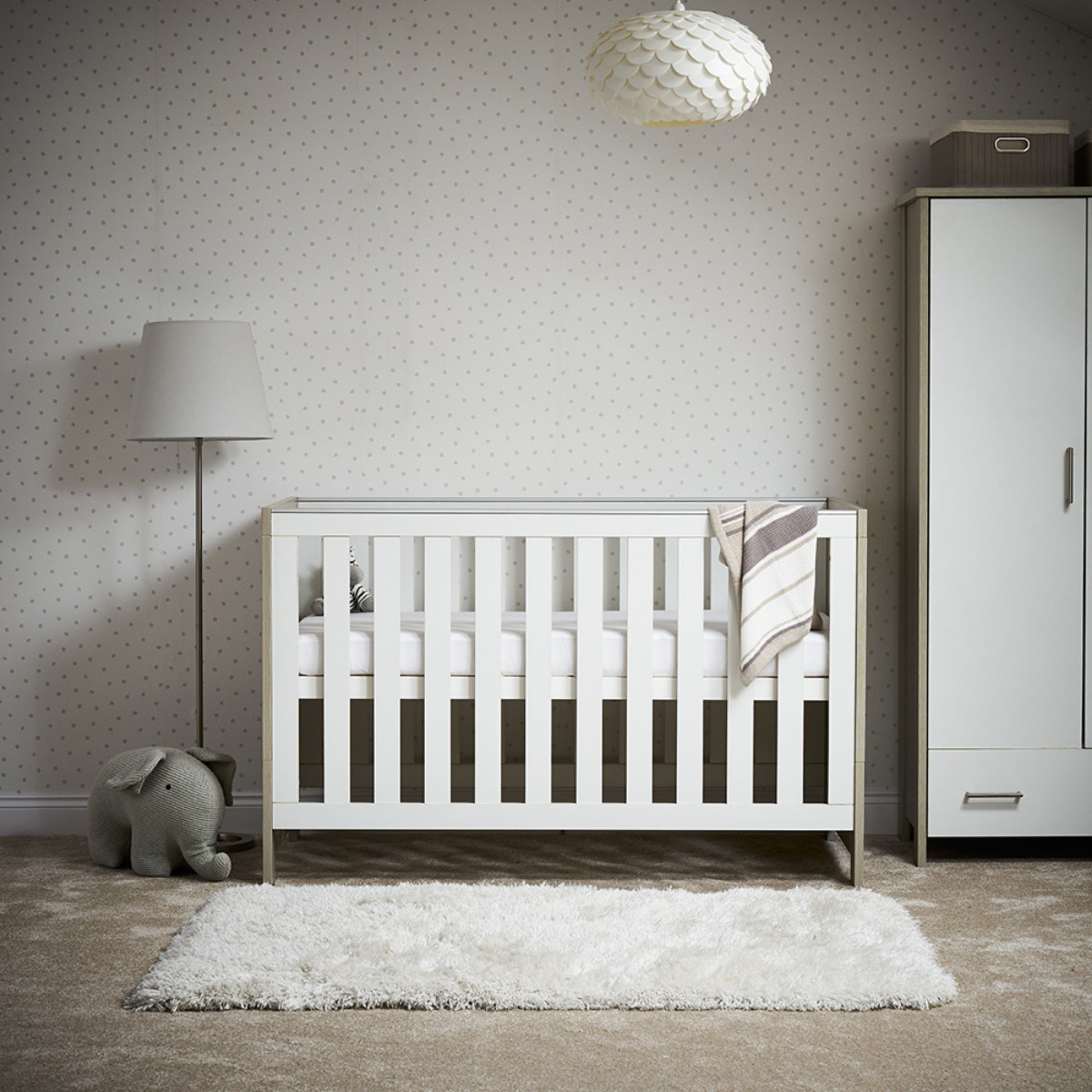 OBaby Nika Cot Bed