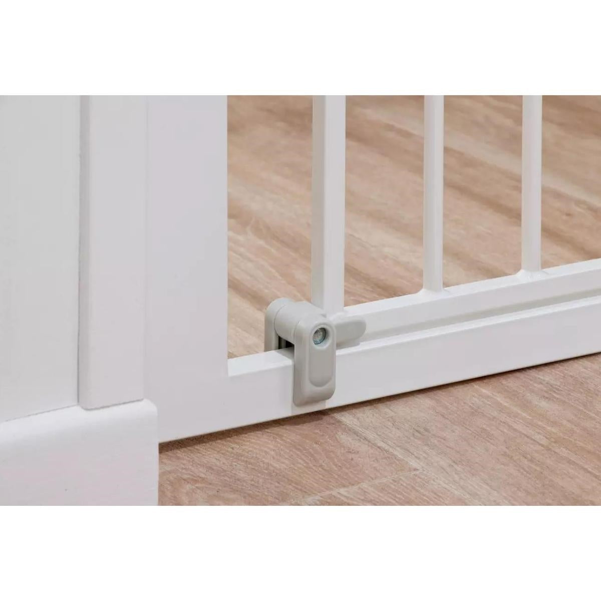 Safety 1st Auto Close Pressure Fit Safety Gate (73-80cm).