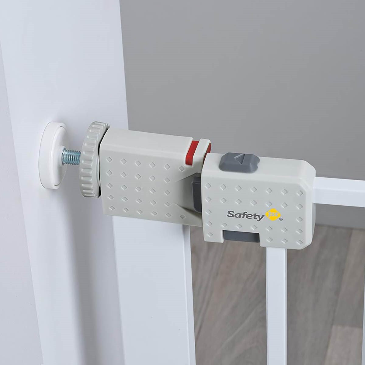 Safety 1st SecureTech Easy Close Metal Pressure Safety Gate (73-80cm)