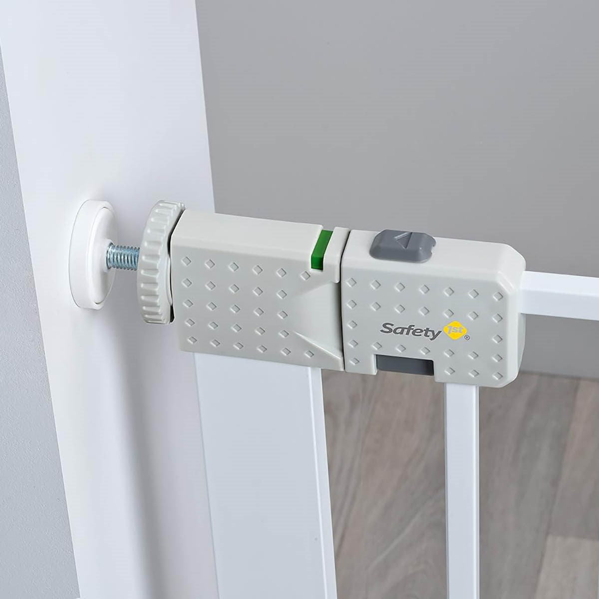 Safety 1st SecureTech Easy Close Metal Pressure Safety Gate (73-80cm)