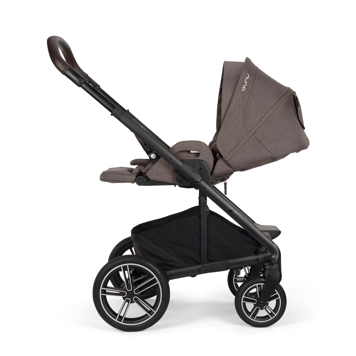 Nuna MIXX Next with ARRA Flex & Base Curv Travel System