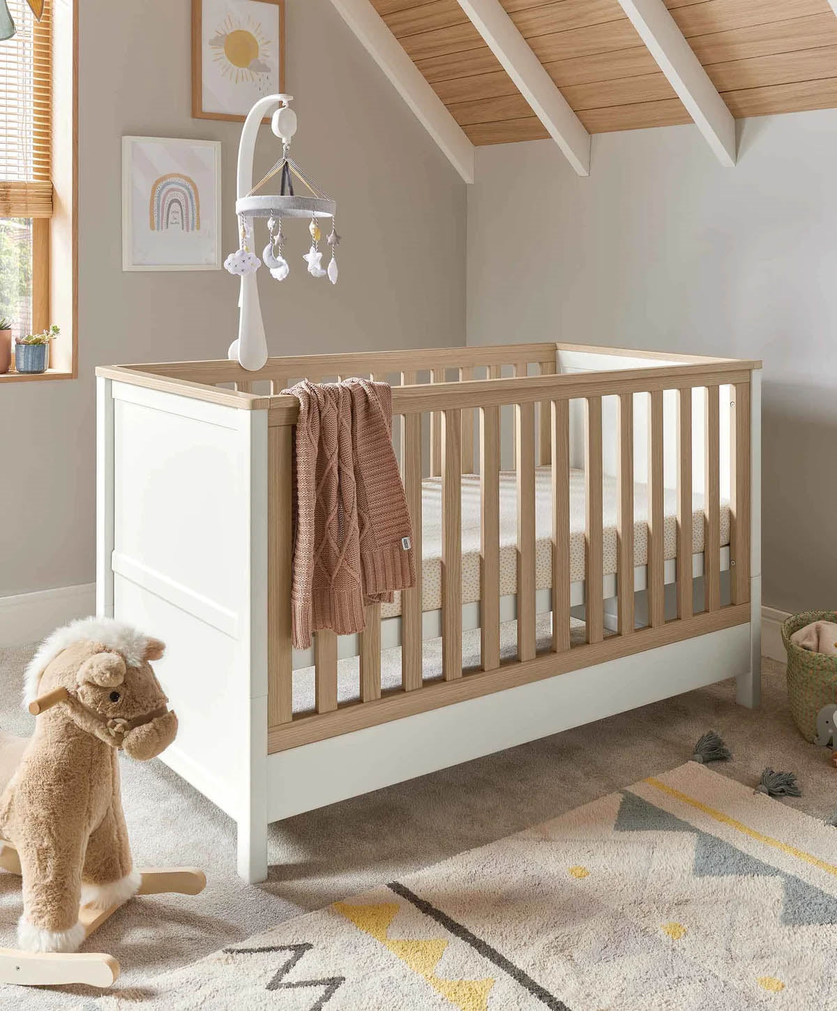Mamas & Papas Harwell 2 Piece Furniture Set (Cot Bed & Dresser Changer)