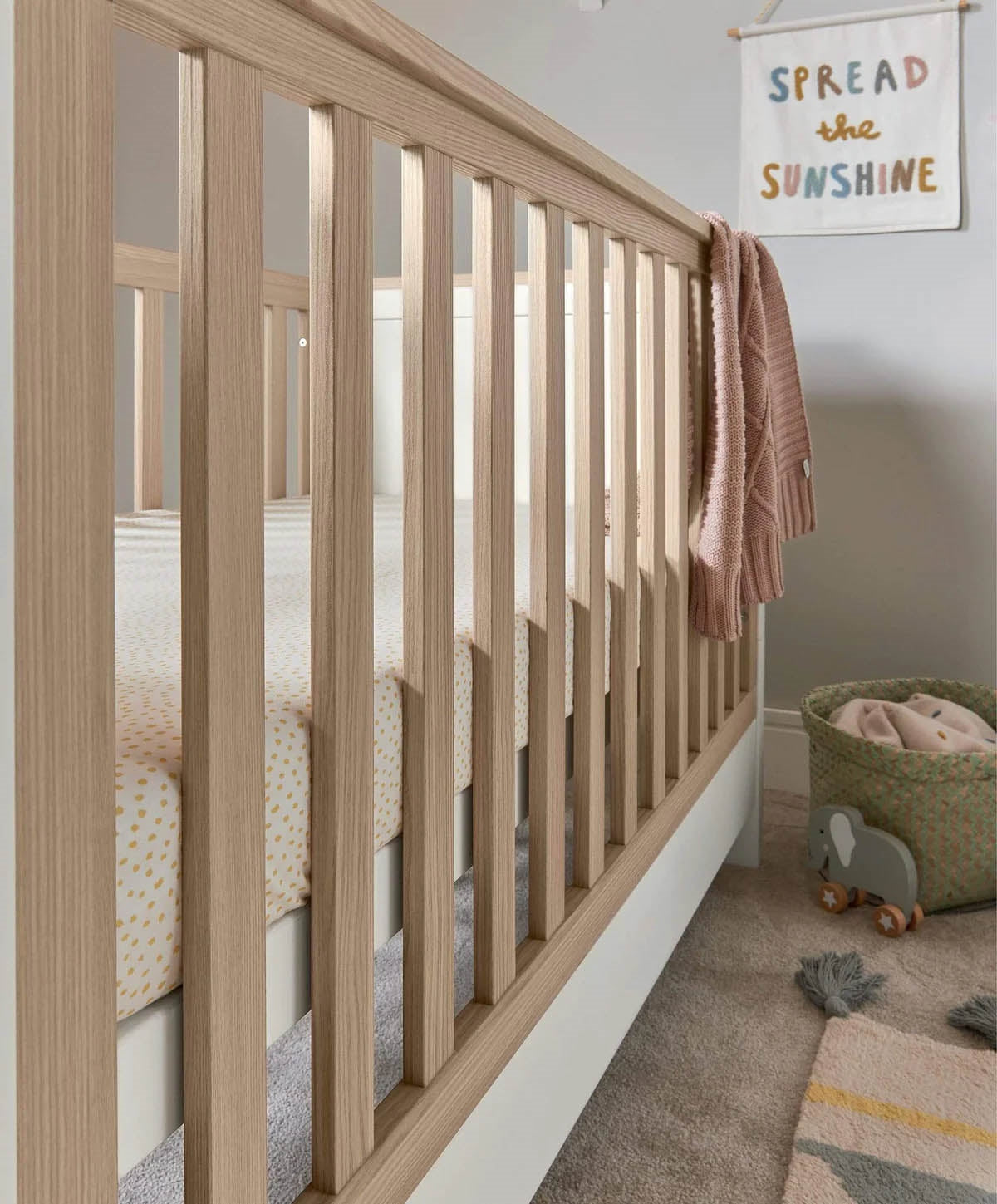 Mamas & Papas Harwell 3 Piece Furniture Range (Cot Bed, Dresser Changer & Wardrobe)