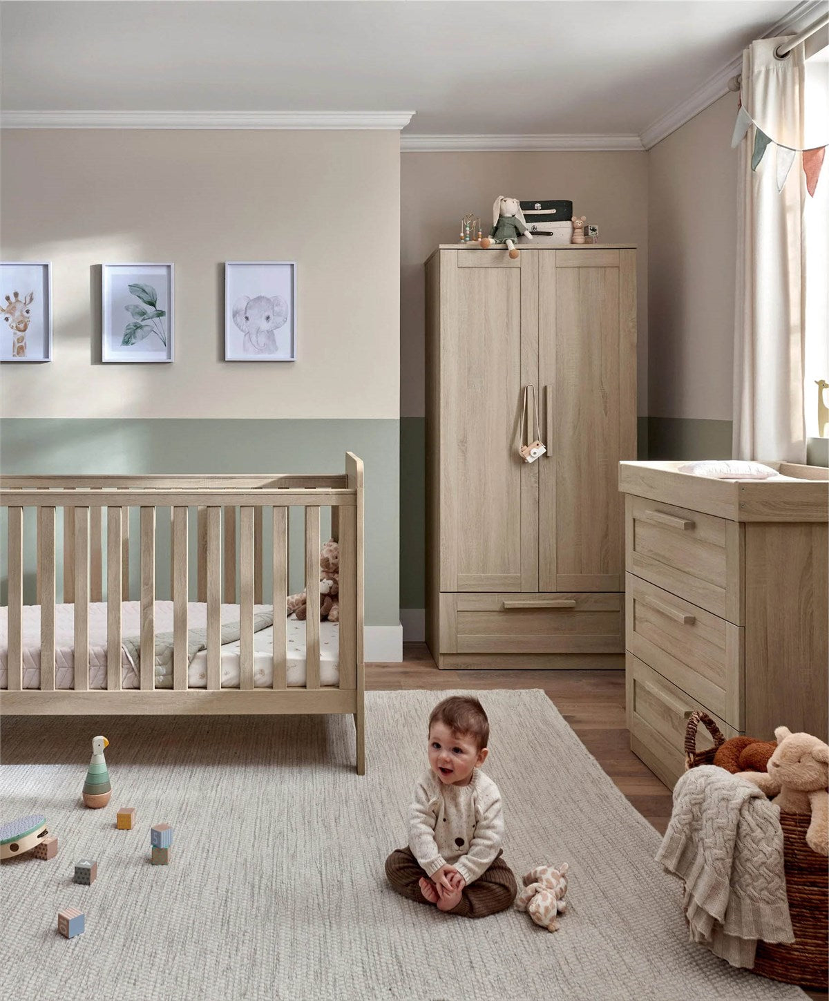 Mamas & Papas Atlas 3 Piece Furniture Set (Cot Bed, Dresser Changer & Wardrobe)