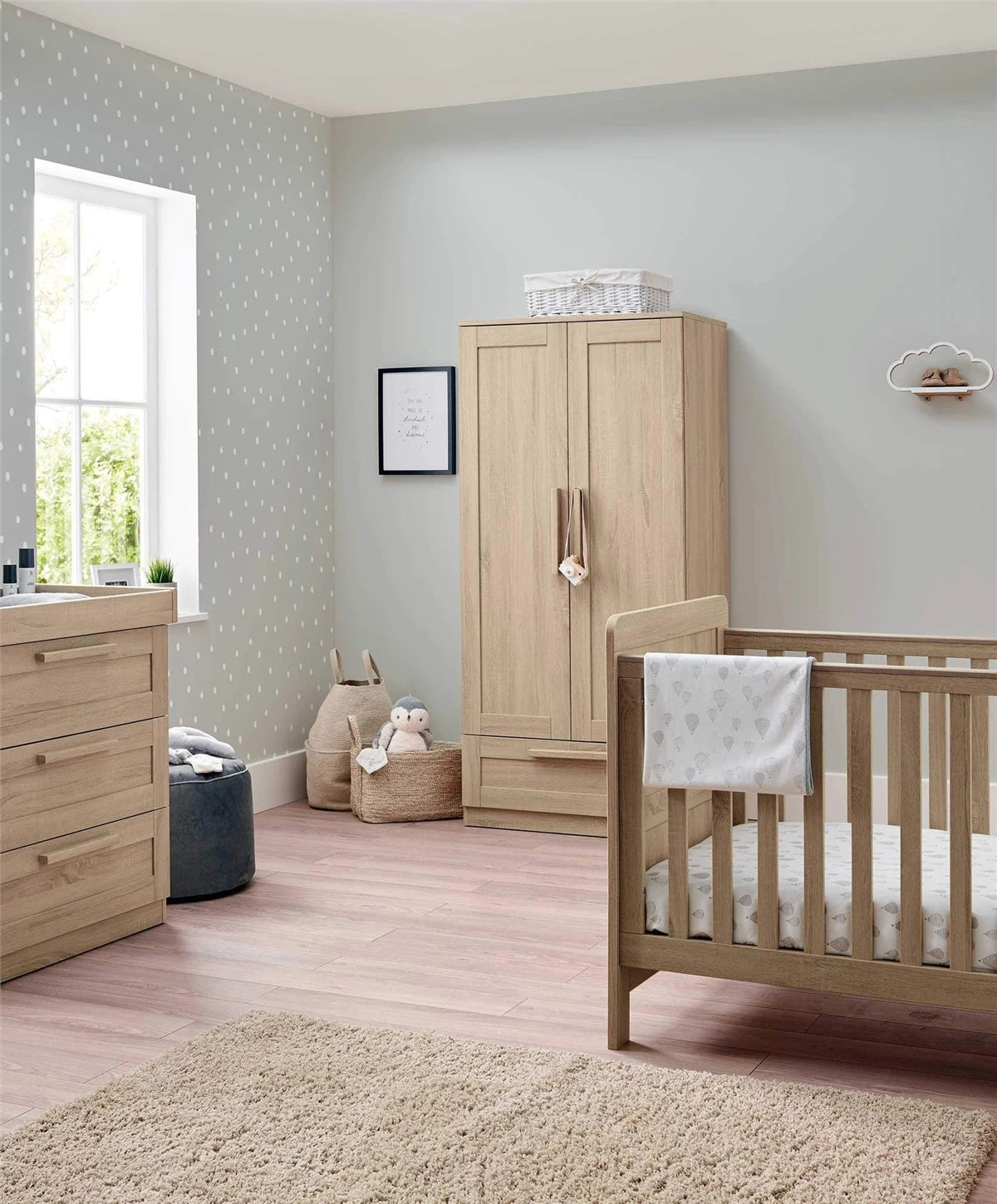 Mamas & Papas Atlas 3 Piece Furniture Set (Cot Bed, Dresser Changer & Wardrobe)