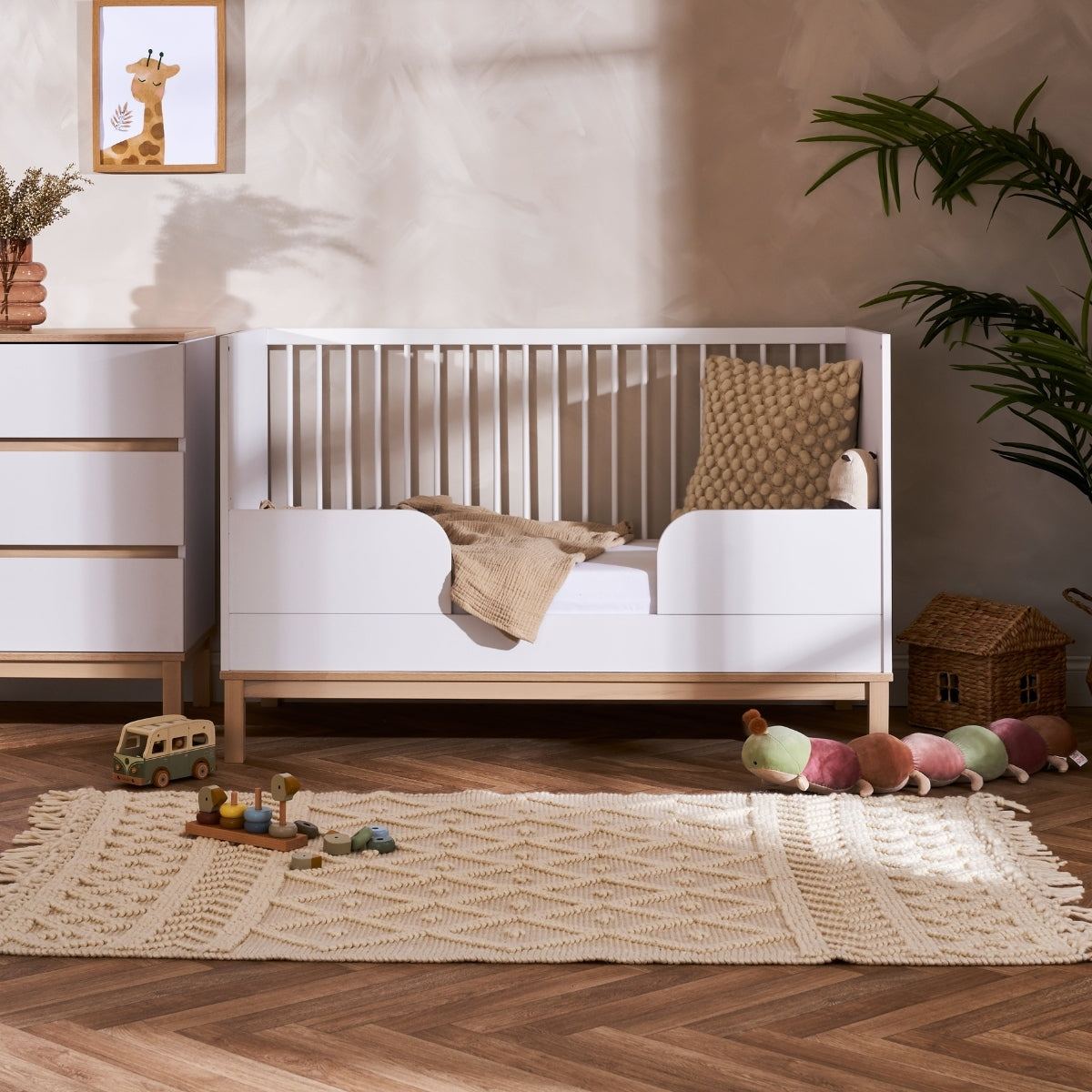 OBaby Astrid Cot Bed