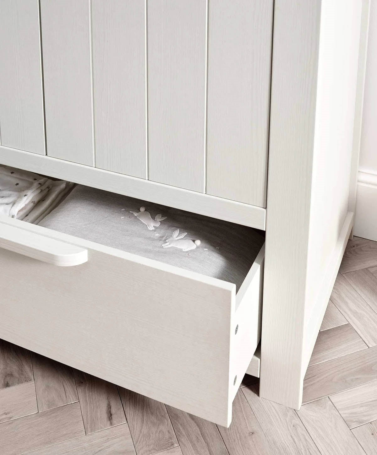 Mamas & Papas Franklin 2 Door Nursery Wardrobe with Drawer