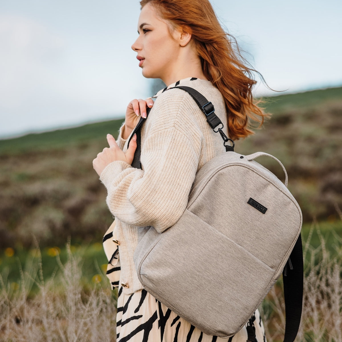 Venicci Tinum Edge 3in1 + Isofix Base Complete Travel System Bundle