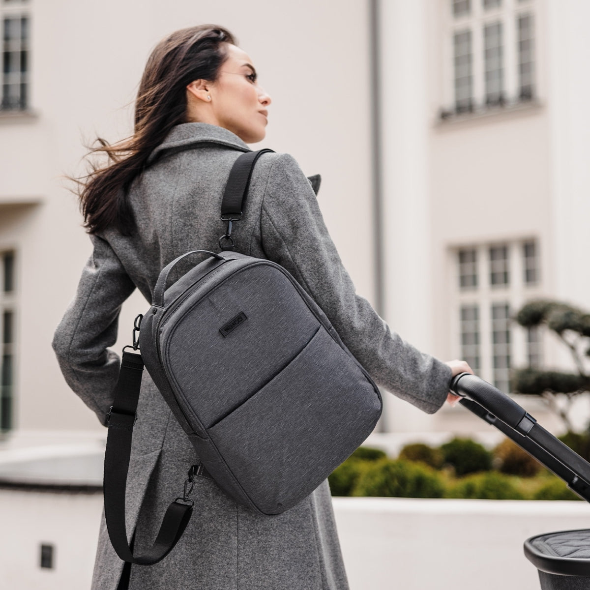 Venicci Tinum Edge 3in1 + Isofix Base Complete Travel System Bundle