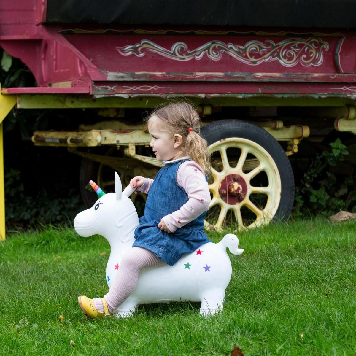 Happy Hopperz White Unicorn Inflatable Bouncy Animal Ride-On Toy