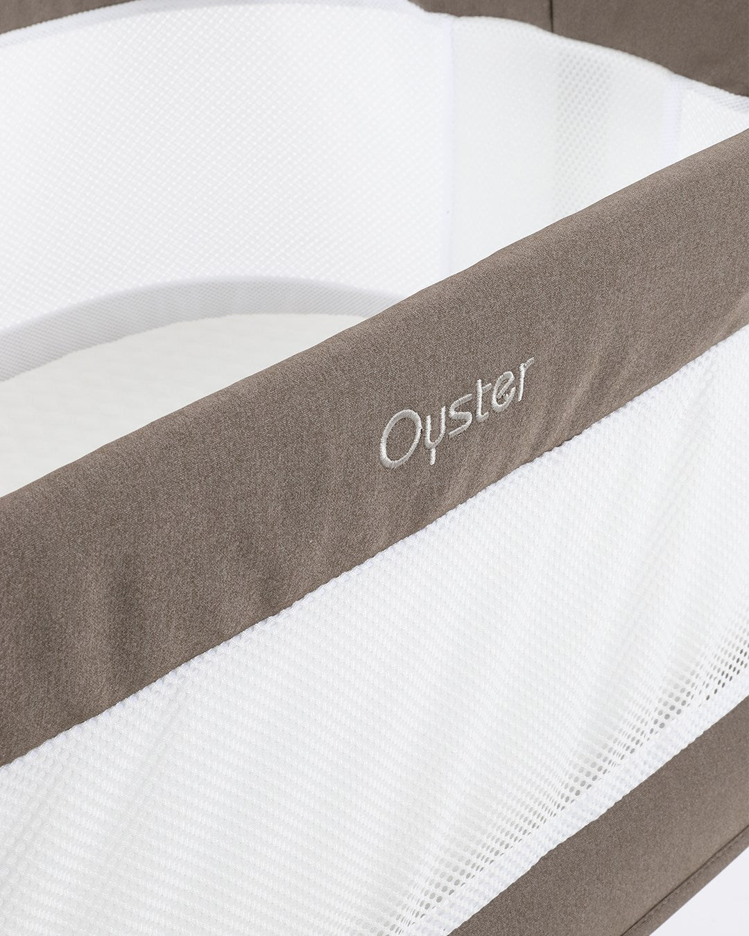 BabyStyle Wiggle Crib