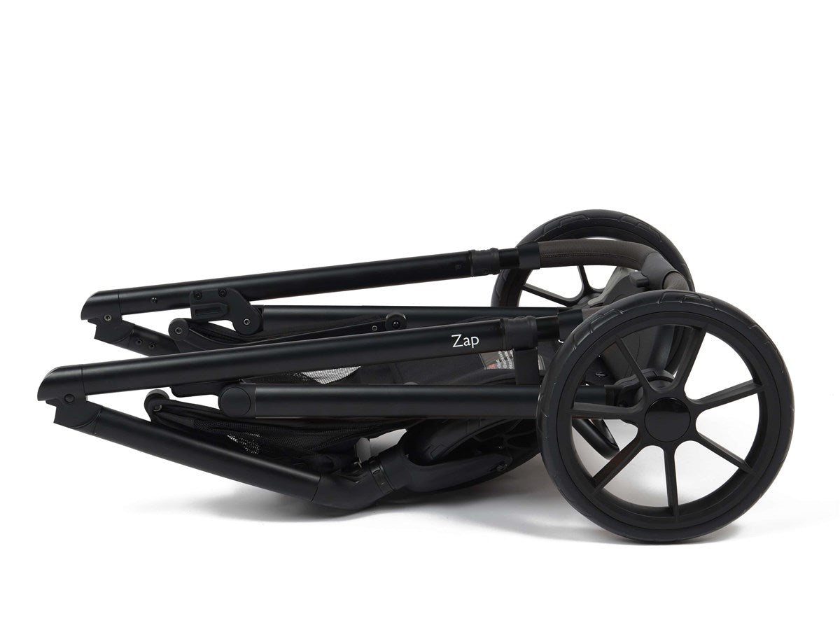 Zummi Zap Essential Travel System & Starter Nursery Bundle, Black
