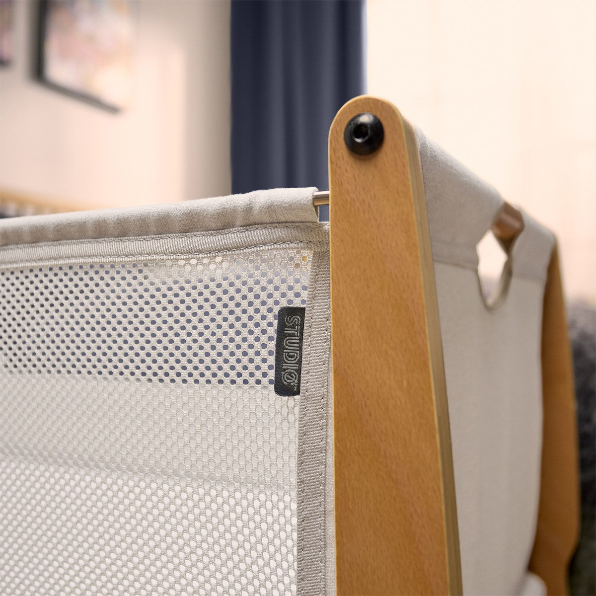 Snuz Snuzpod Studio Bedside Crib