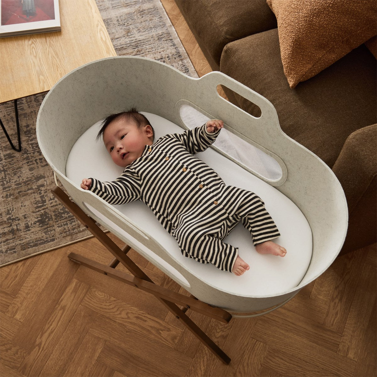 Snuz SnuzBaskit Moses Basket & Stand