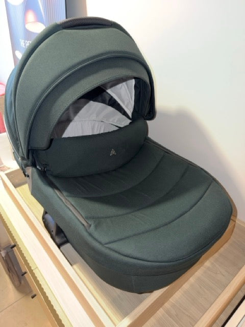 Noordi Fjordi V2 Limited Edition With Travel Carrier Car Seat - Forest Green (OPEN BOX)