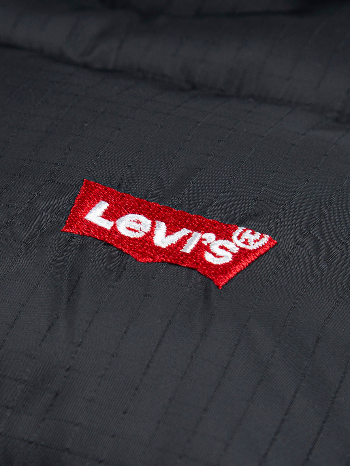 Levi's Boys Batwing Puffer Gilet in Black