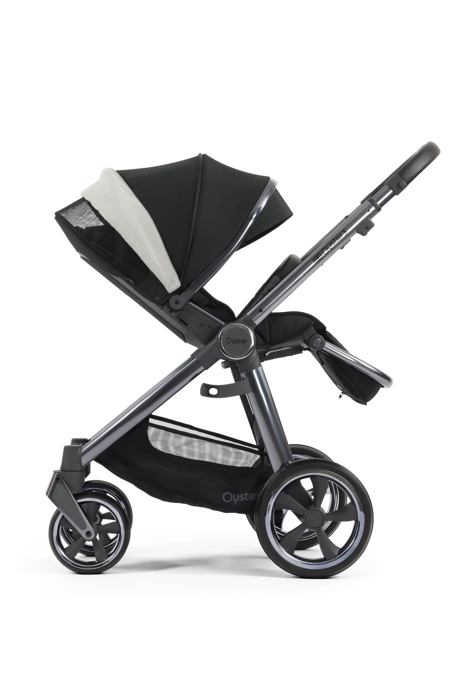 Babystyle Oyster 4 Essential Travel & Nursery Bundle