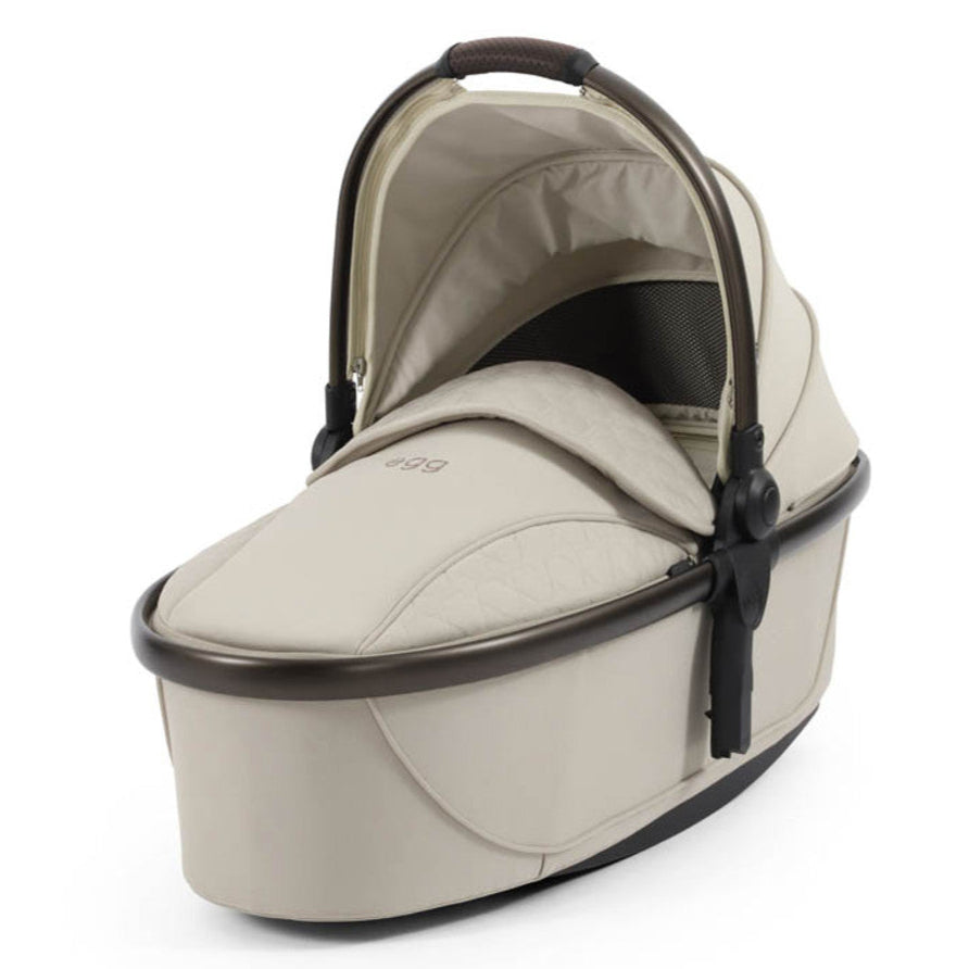 Egg 3 Carrycot