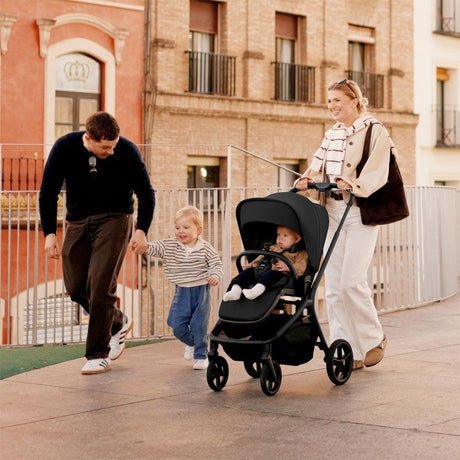 Best Prams & Travel Systems in Ireland (2026): A Practical Buyer’s Guide