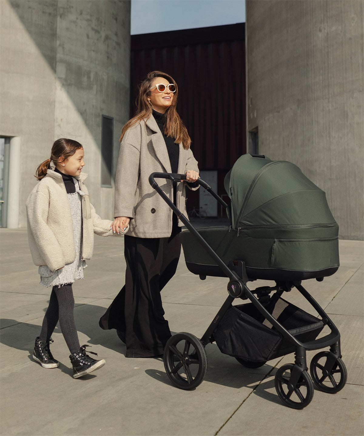 Venicci Claro 3in1 Plus Tiago 360 Car Seat and Base