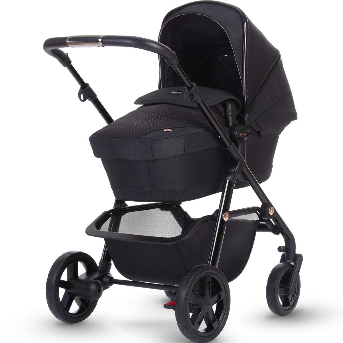 Silver Cross Pioneer Eclipse With Winter Pack & Maxi Cosi Cabriofix and Isofix Base