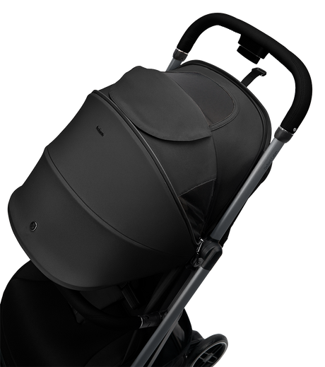 Maxi Cosi - Oxford Cabin - Onyx (Includes raincover) ONLINE ONLY