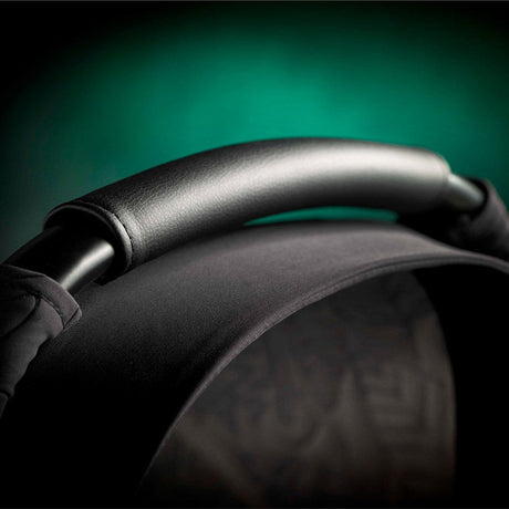 Jané Limited Edition Crosslight Pro Carbon 3in1 Travel System with Lie-Flat Kombibaby Car Seat