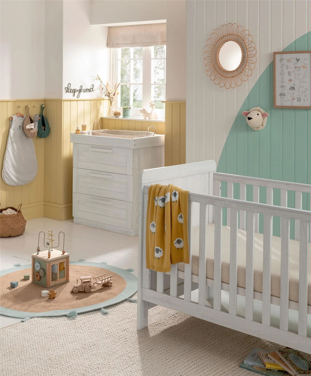 Mamas & Papas Atlas 2 Piece Furniture Set (Cotbed & Dresser)