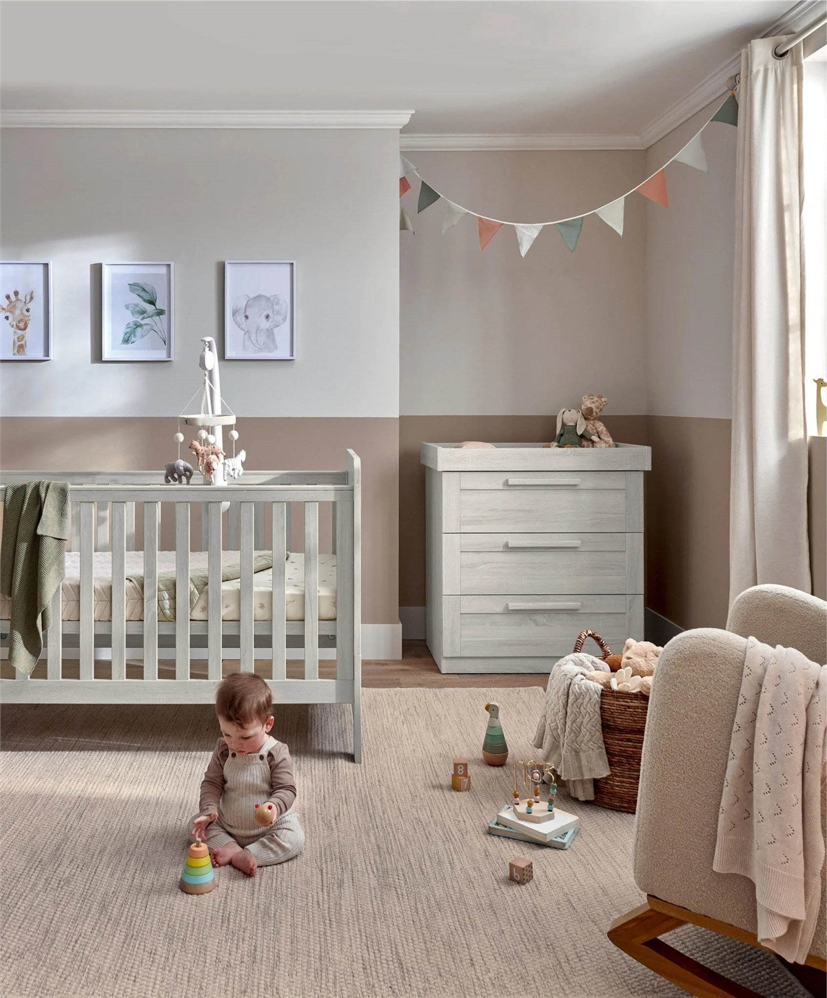 Mamas & Papas Atlas 2 Piece Furniture Set (Cotbed & Dresser)