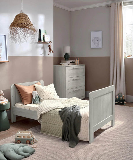 Mamas & Papas Atlas 2 Piece Furniture Set (Cotbed & Dresser)