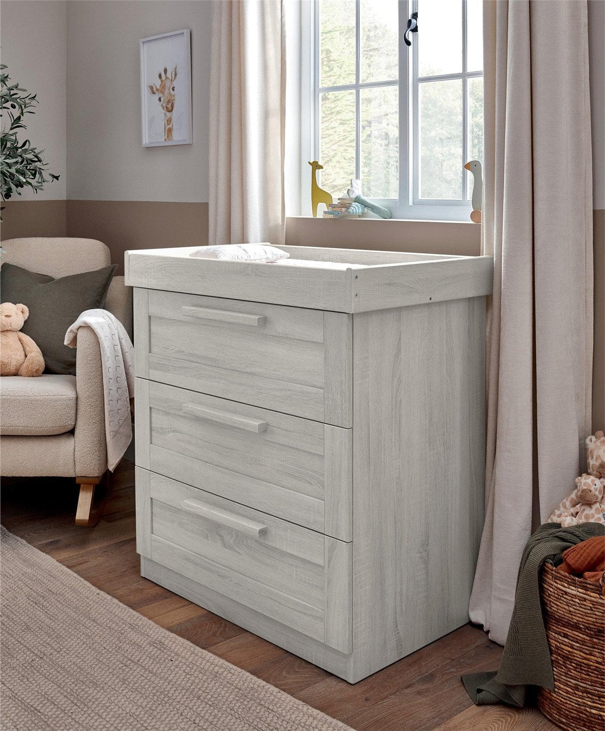 Mamas & Papas Atlas 2 Piece Furniture Set (Cotbed & Dresser)