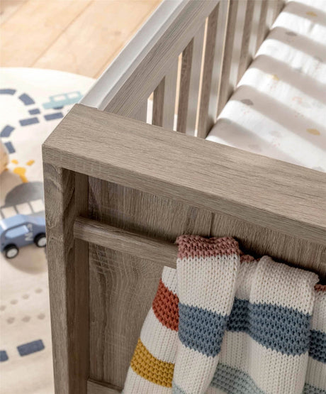 Mamas & Papas Franklin Cot Bed