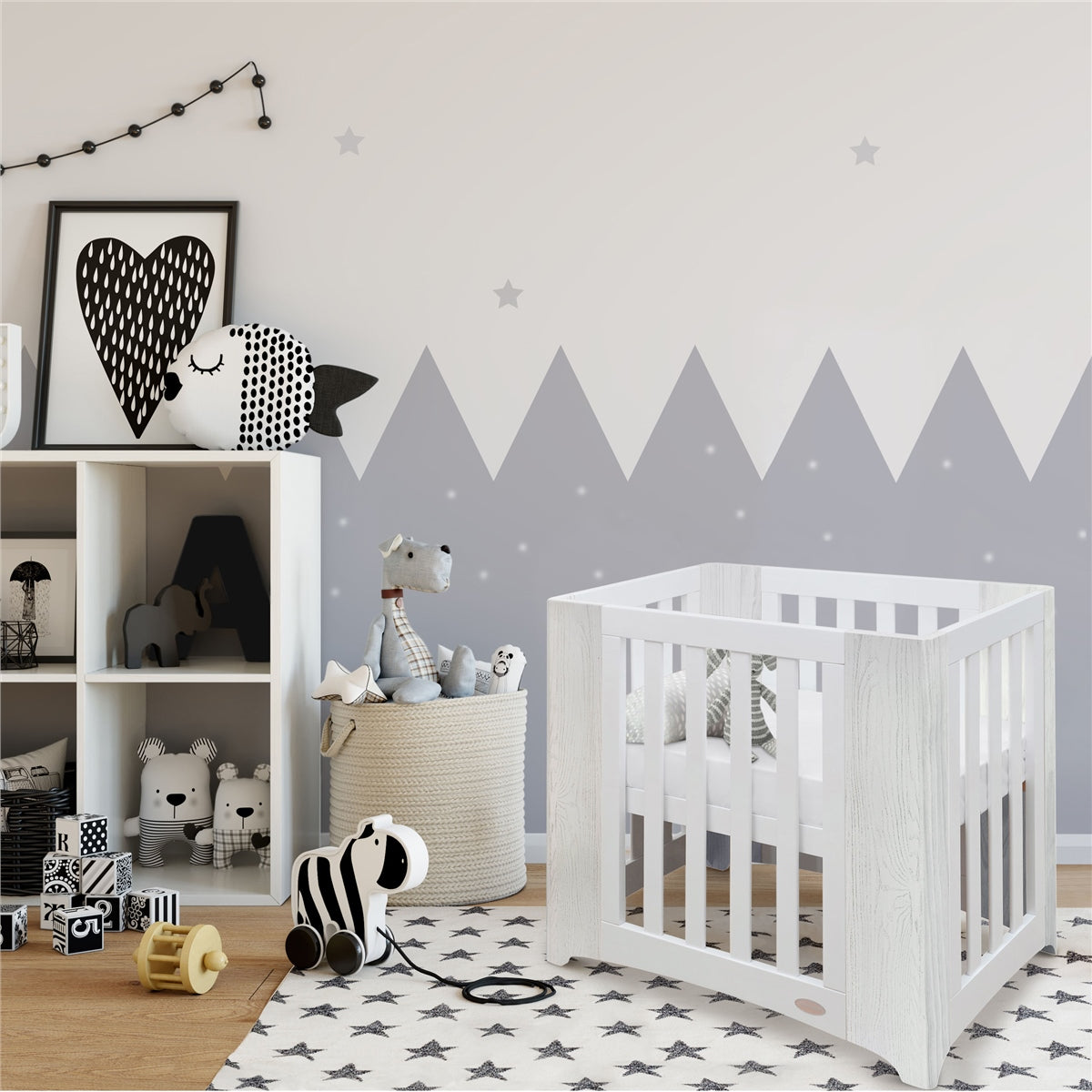 Cocoon Evoluer 4in1 Cotbed + Change Area Dresser, White / Grey