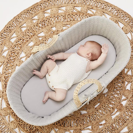 Little Green Sheep Natural Knitted Moses Basket & Mattress